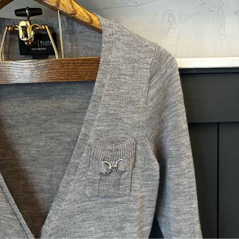 White House Black Market Cardigan Sz Small Gray 100% Merino Wool‎ Snap Front - Picture 6 of 12